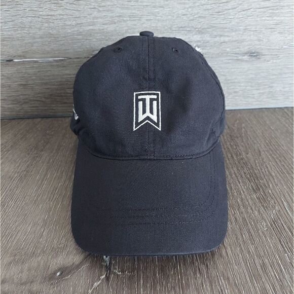 Nike Tiger Woods Black Lightweight Golf Hat OSFA - Picture 1 of 6